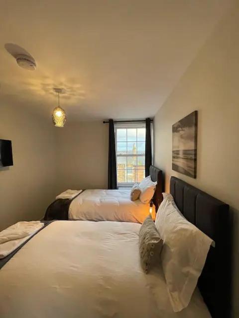 Superb 2 Bedroom Sea View Flat Скарборо Екстер'єр фото